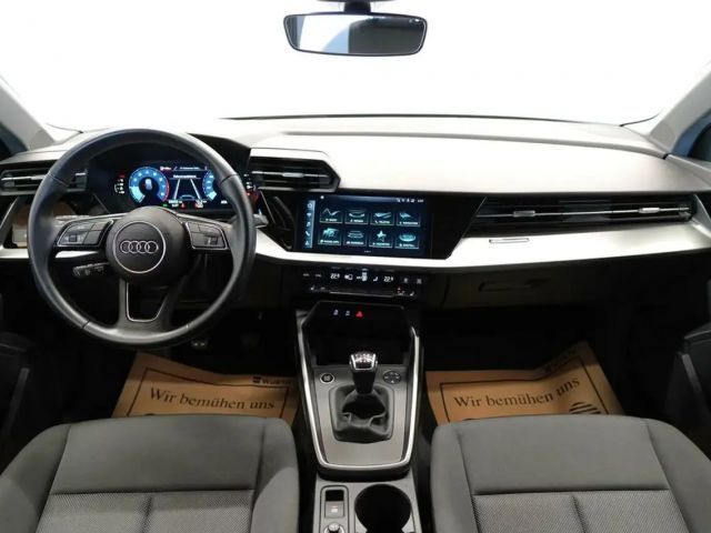 Audi A3 30 TFSI Sedan