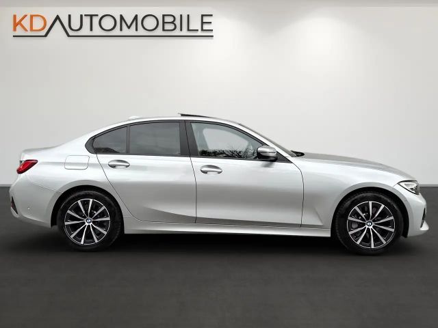 BMW 330 330e Sedan
