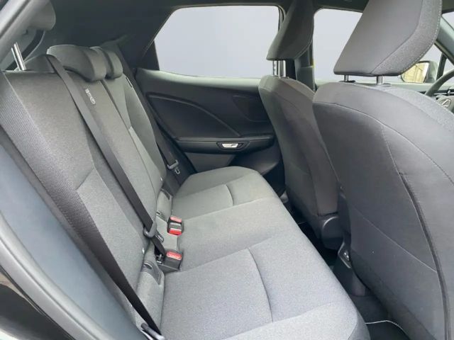 Lexus LBX 1,5 l, 136 PS CVT 4x2 5-Türer BASIS plus Komfo