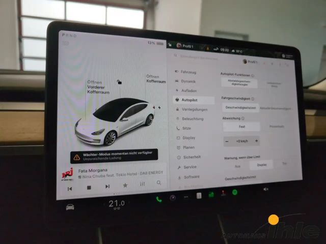 Tesla Model 3 Standard Range