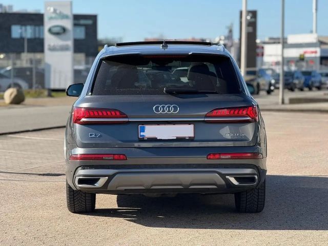 Audi Q7 55 TFSI S-Line