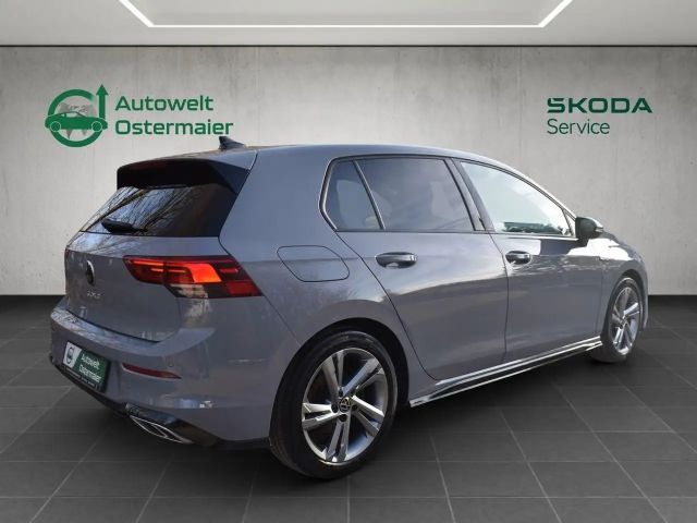 Volkswagen Golf 2.0 TSI R-Line