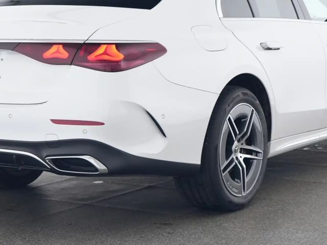 Mercedes-Benz E 220 AMG Line E 220 d Sedan