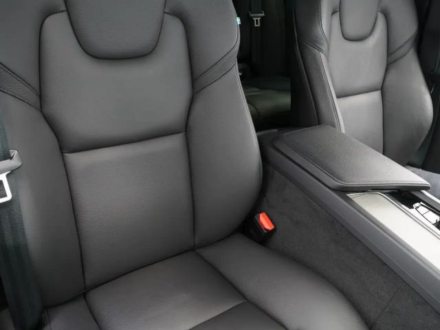 Volvo V60 Cross Country AWD