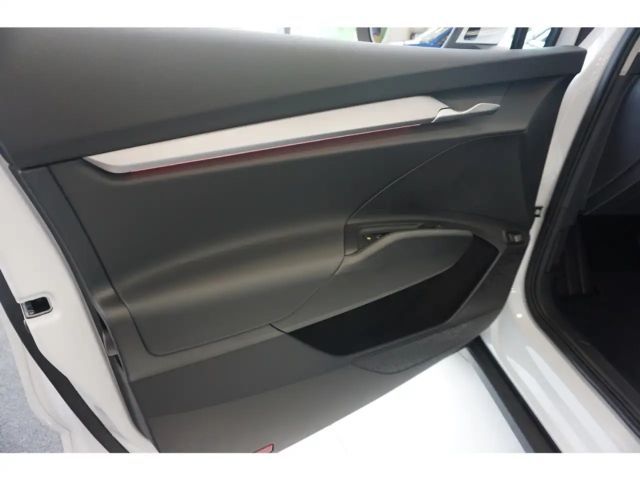 Skoda Elroq 85x Suite Plus AHK Matrix Navi pACC Transport SHZ