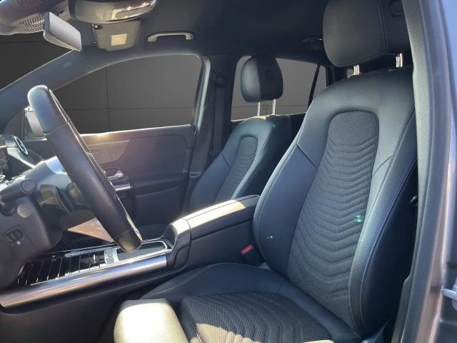 Mercedes-Benz GLA 180 Progressive