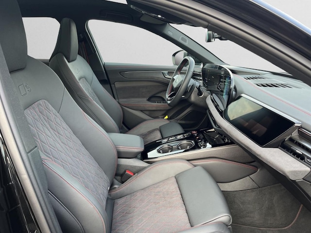 Audi A6 e-tron Avant Quattro