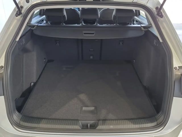 Volkswagen Golf DSG Life Variant