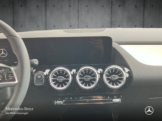 Mercedes-Benz EQA 300 4MATIC