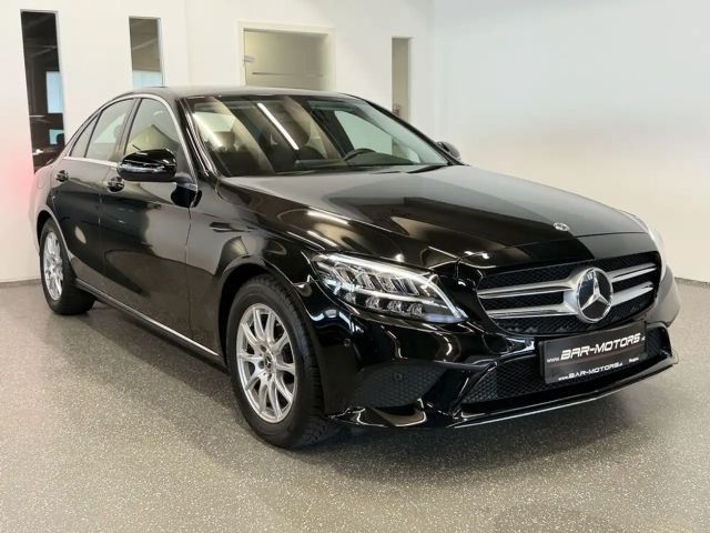 Mercedes-Benz C 200 AVANTGARDE C 200 d Sedan