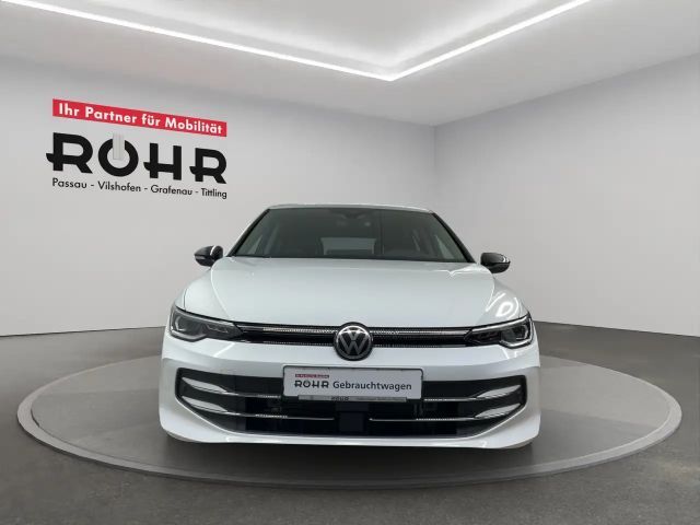 Volkswagen Golf 1.5 TSI Golf VIII