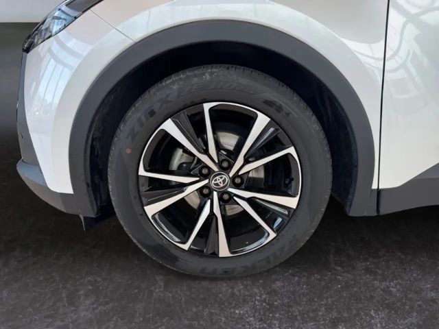 Toyota C-HR Hybride Team D