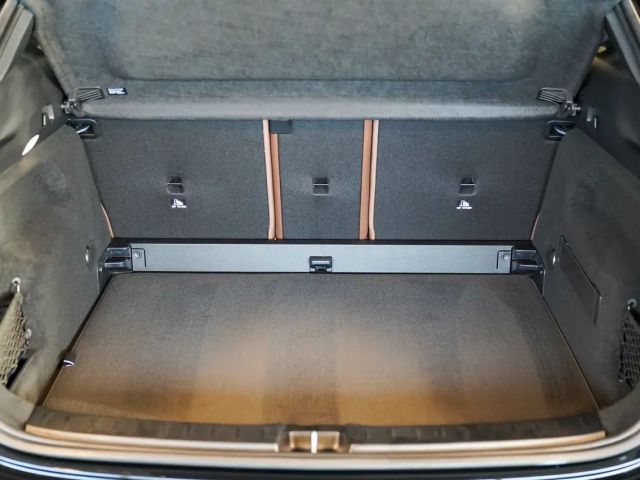 Mercedes-Benz GLA 200 GLA 200 d Progressive