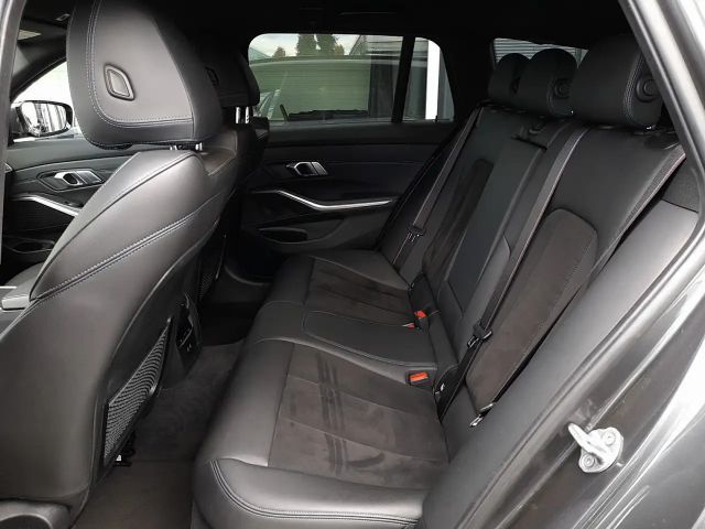 BMW 330 330e M-Sport Touring
