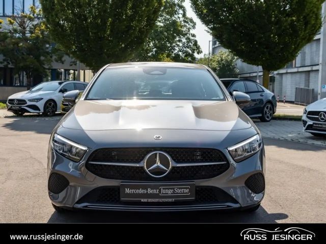 Mercedes-Benz A 200 Progressive