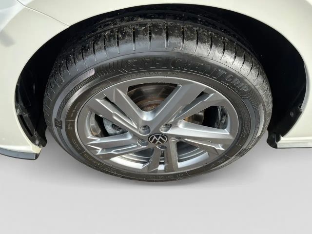 Volkswagen Polo 1.0 TSI DSG R-Line