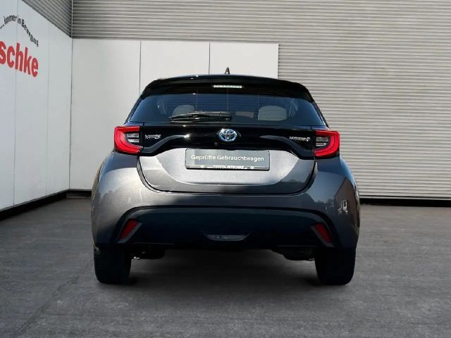 Toyota Yaris Comfort Hybride Team D