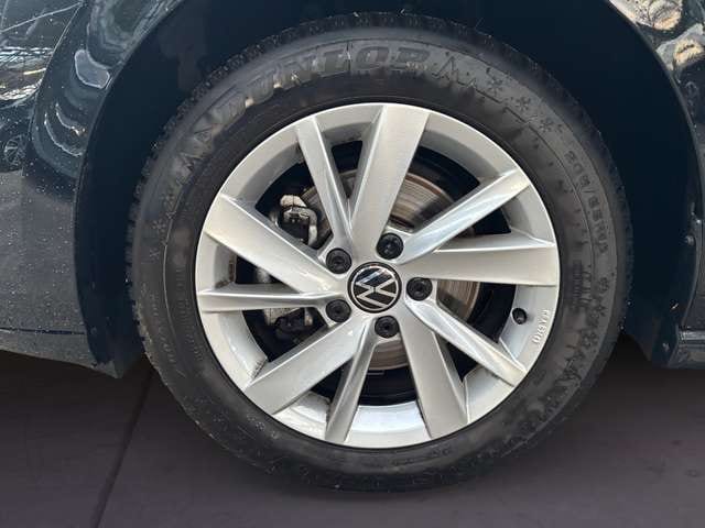 Volkswagen Golf Life Plus