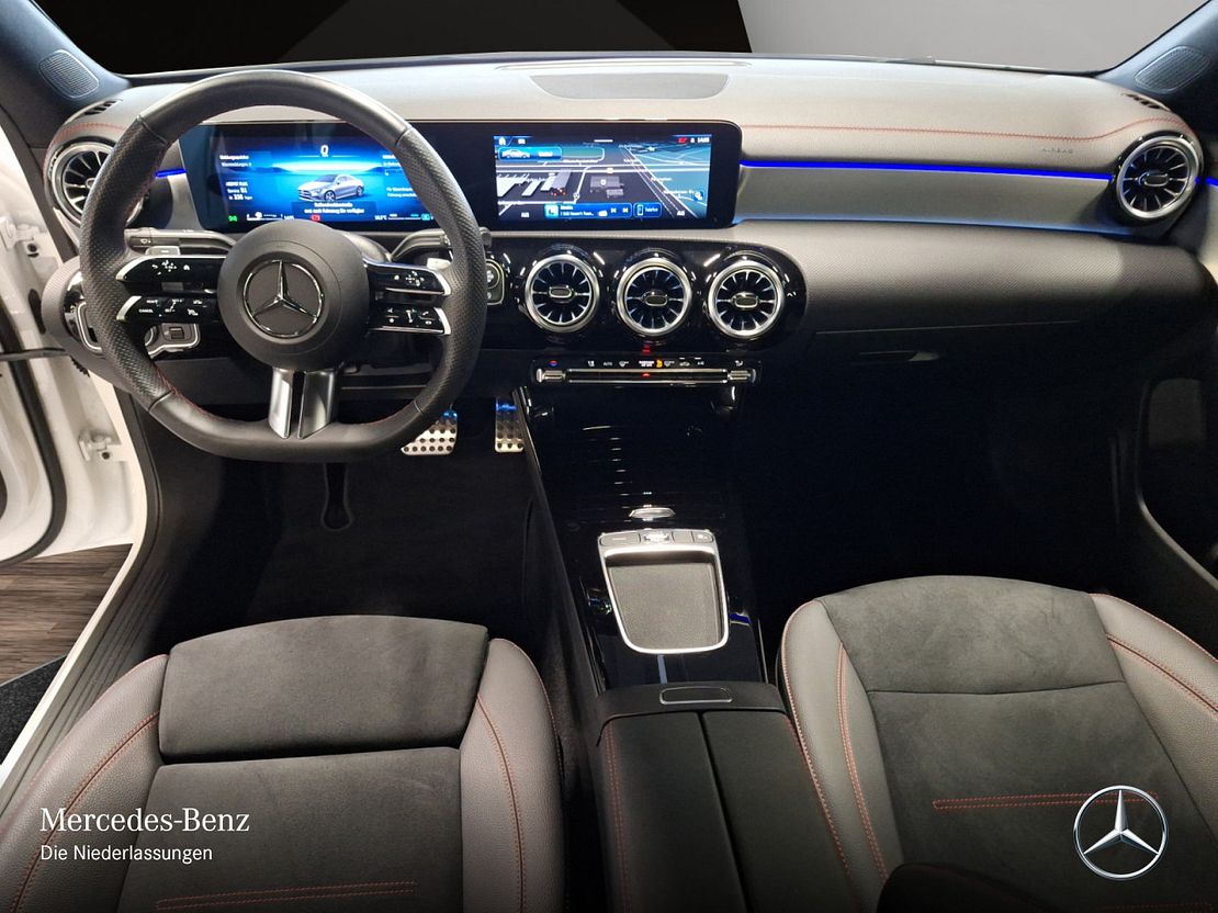 Mercedes-Benz CLA 180 AMG Line Coupé