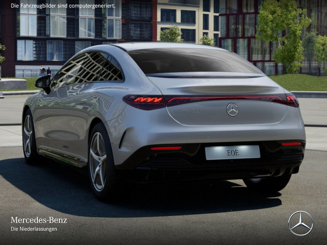 Mercedes-Benz EQE 300 Sedan