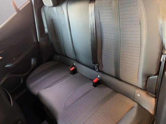 Peugeot E-2008 Allure Pack