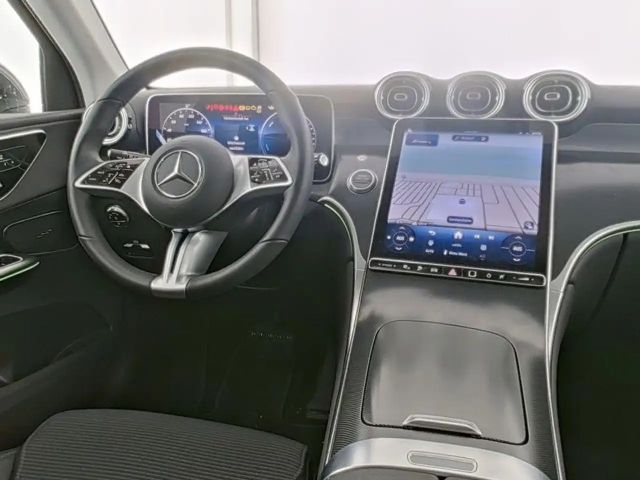 Mercedes-Benz GLC 300 AVANTGARDE