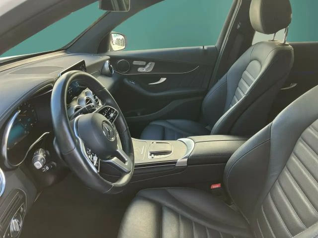 Mercedes-Benz GLC 300 4MATIC AMG Line