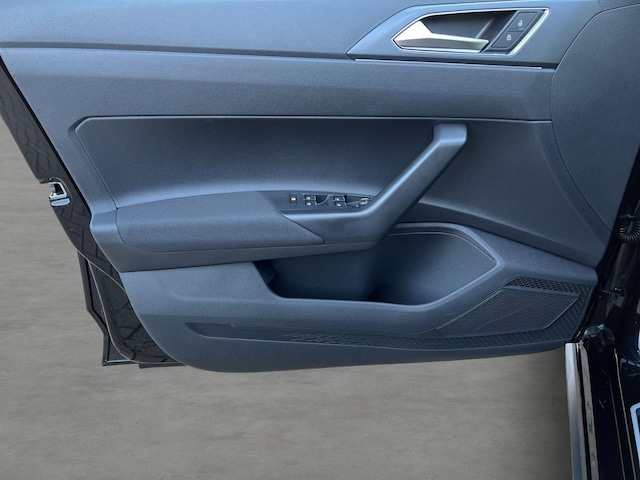 Volkswagen Polo 1.0 TSI DSG R-Line