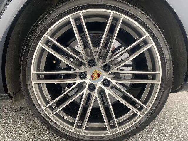 Porsche Cayenne E-Hybrid S Turbo