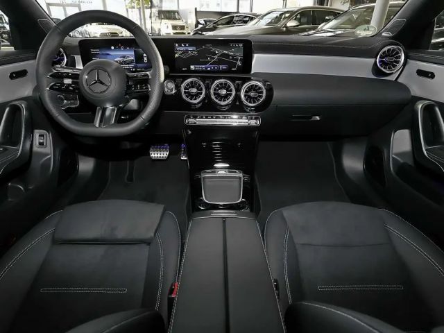 Mercedes-Benz CLA 250 4MATIC AMG Line Coupé