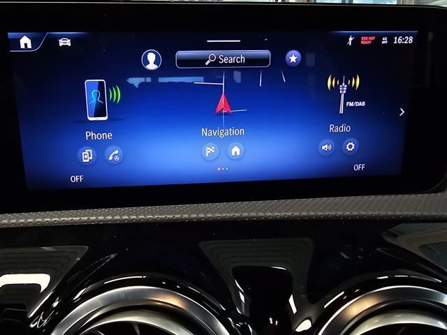 Mercedes-Benz CLA 200 AMG Line Coupé