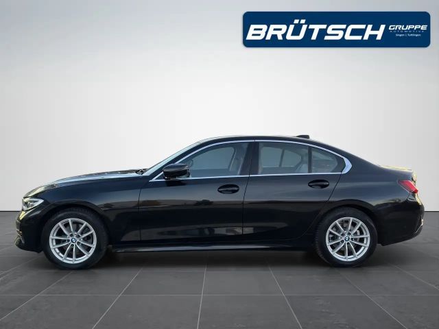 BMW 320 320d Luxury Line Sedan xDrive