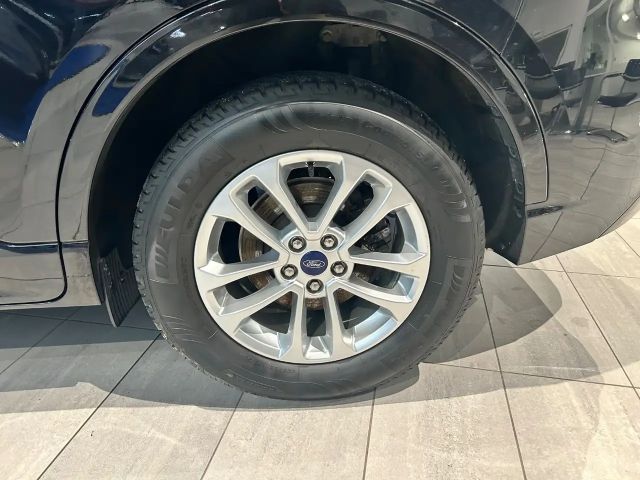 Ford Kuga Plug in Hybrid ST Line X