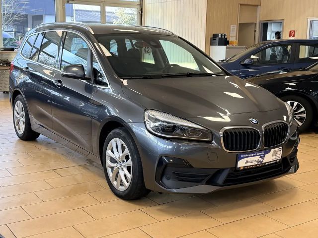 BMW 220 220d Advantage pakket