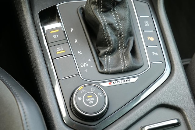 Volkswagen Tiguan 2.0 TDI DSG R-Line Style