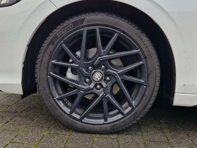 Honda Civic Advance Hybrid e:HEV