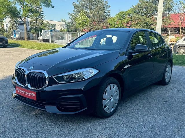 BMW 116 116d Sedan