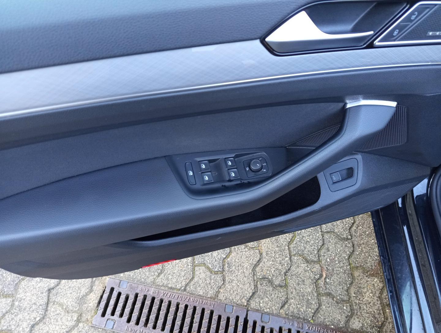 Volkswagen Passat 2.0 TDI Business DSG Variant