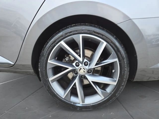 Skoda Superb 2.0 TDI Combi Sportline