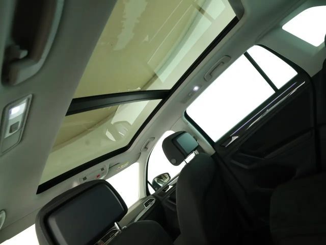 Volkswagen Tiguan 1.5 TSI Elegance Elegance