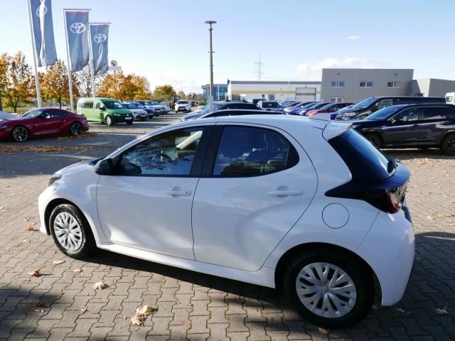 Toyota Yaris 1.0 VVT-i Comfort Hatchback