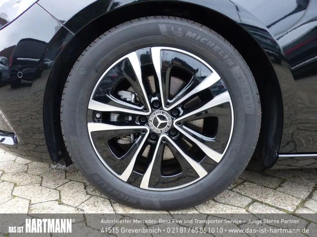 Mercedes-Benz B 200 Progressive Sedan