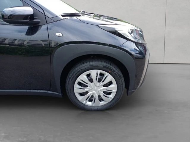 Toyota Aygo X Business Comfort Hatchback