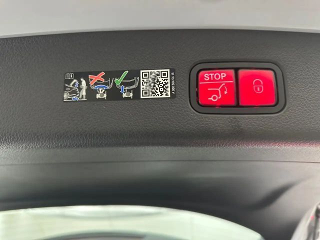 Mercedes-Benz GLC 300 4MATIC AMG Line