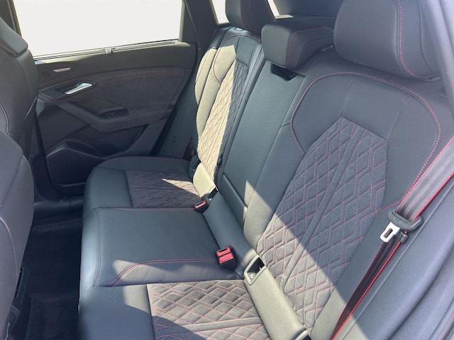 Audi Q6 e-tron Quattro