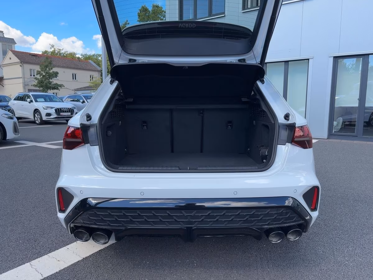 Audi S3 S-Tronic Sedan Sportback