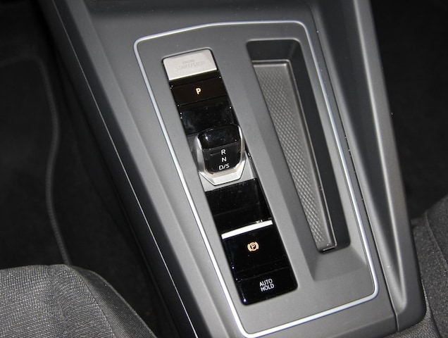 Volkswagen Golf 2.0 TDI DSG Life Variant