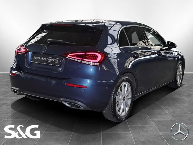 Mercedes-Benz A 200 4MATIC