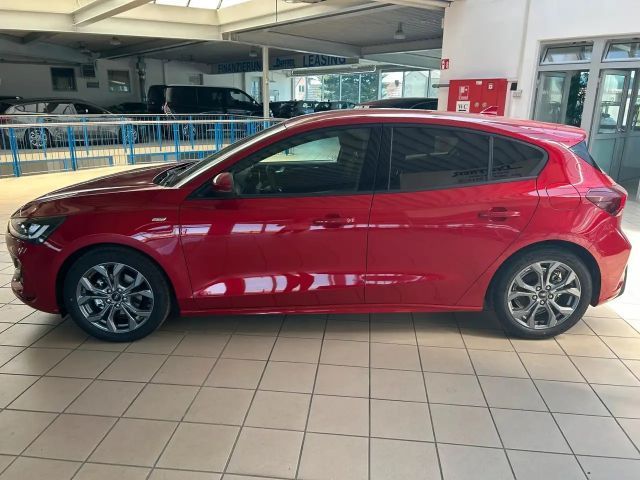 Ford Focus EcoBoost ST Line