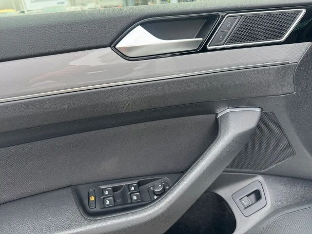 Volkswagen Passat 2.0 TSI Business DSG Variant